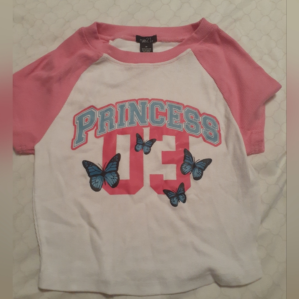 Rue 21 Princess T-shirt Size Medium